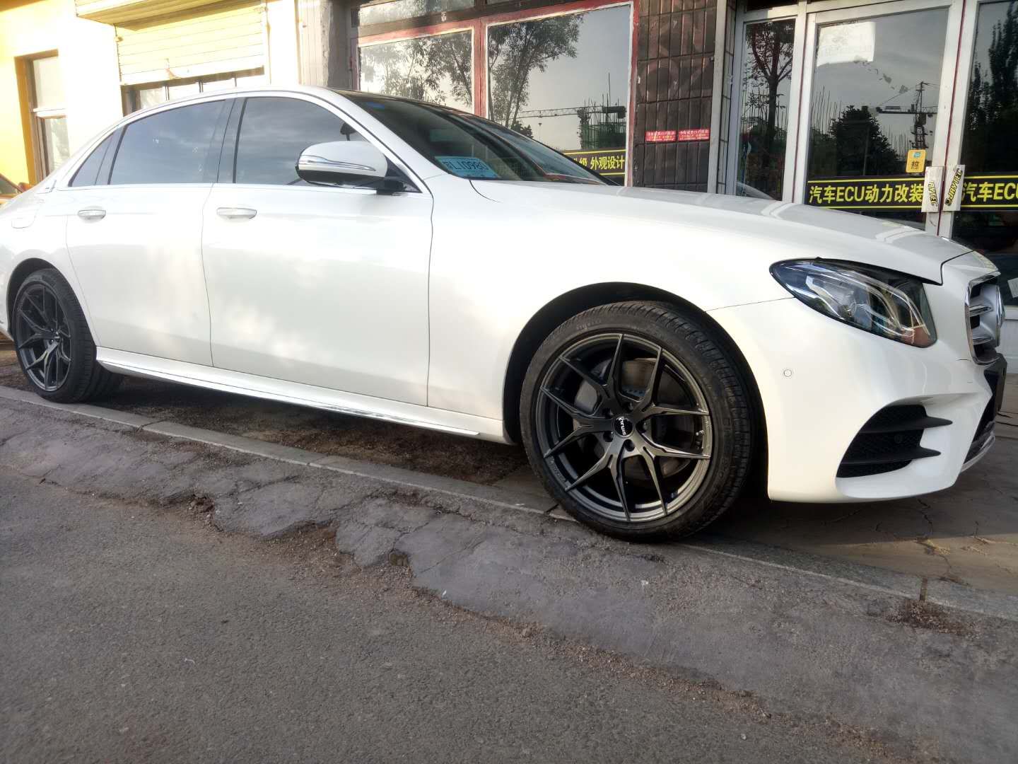 Mercedes